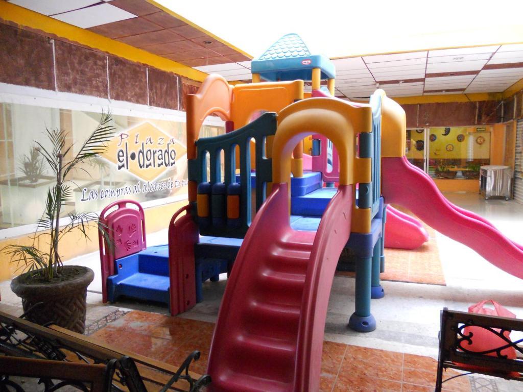 Hotel Plaza El Dorado Pachuca Bagian luar foto